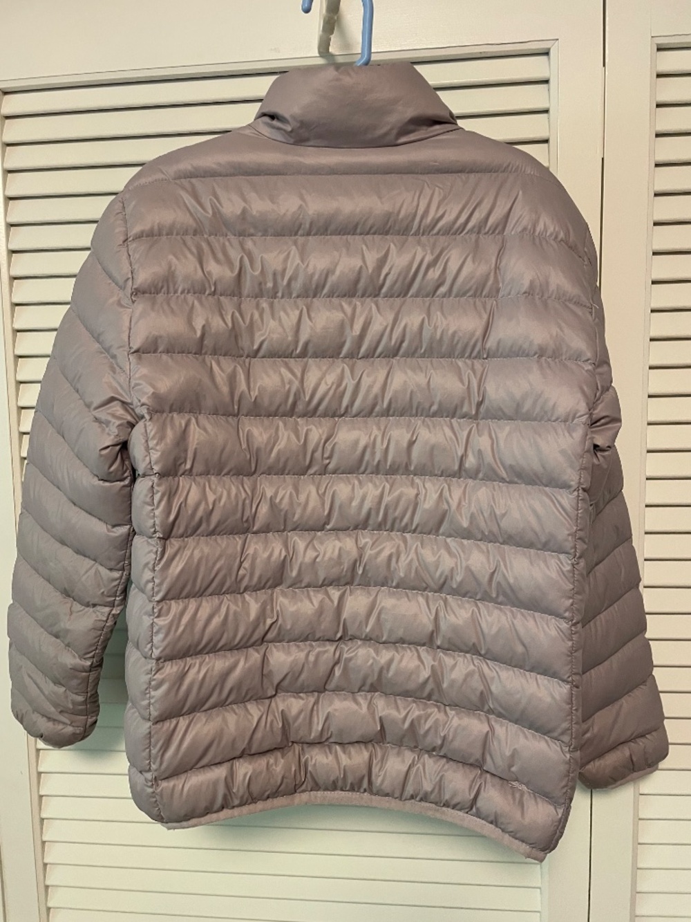Child’s Eddie Bauer Down Jacket - Picture 4 of 7
